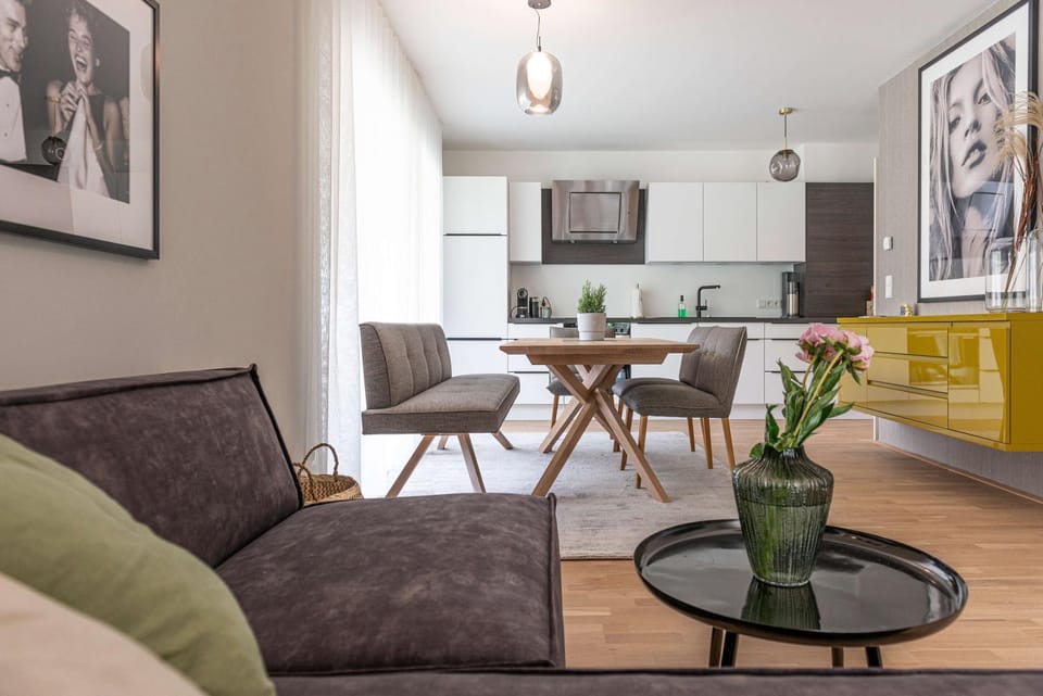 Kitchen or kitchenette, Living room, Dining area