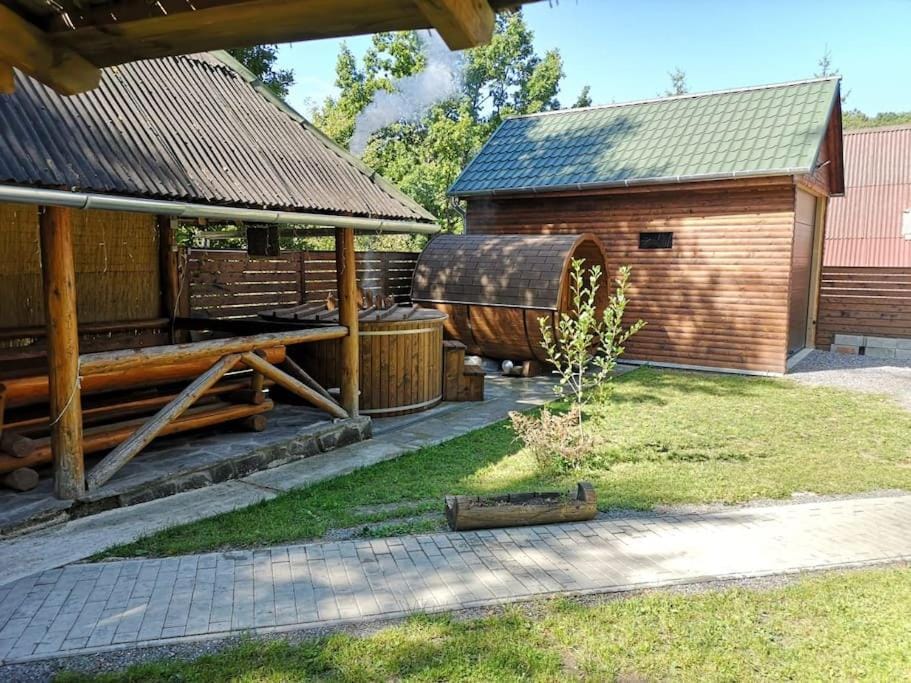 Day, BBQ facilities