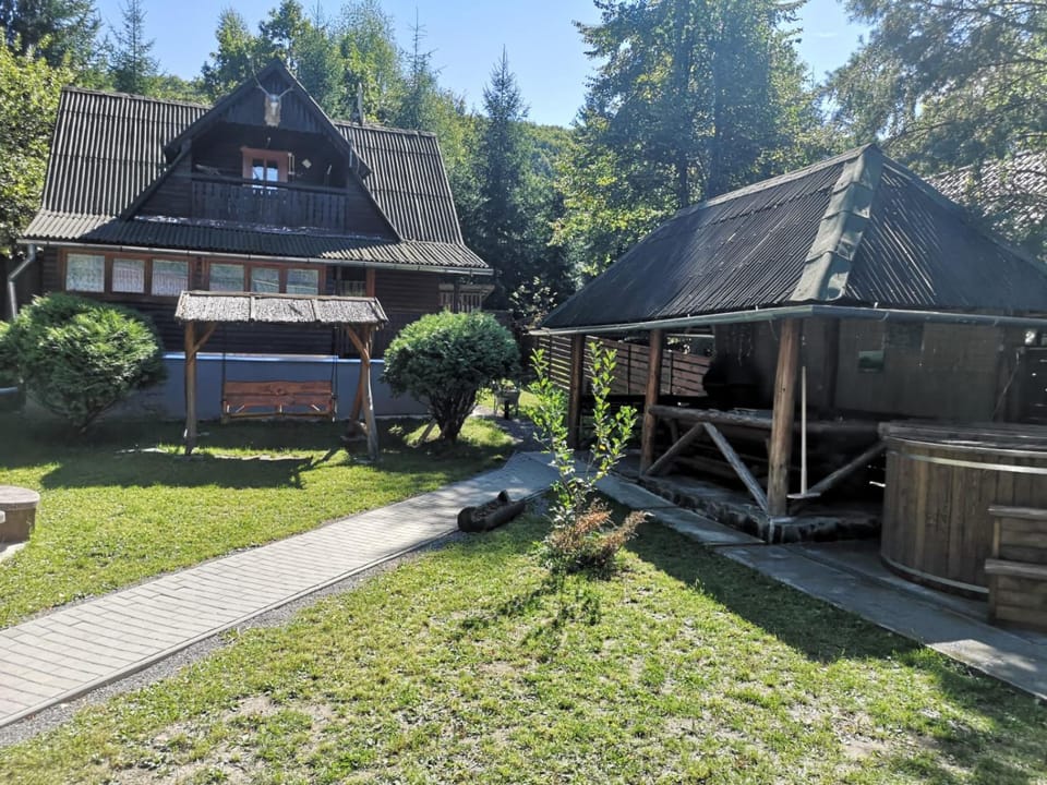 Patio, BBQ facilities, Garden