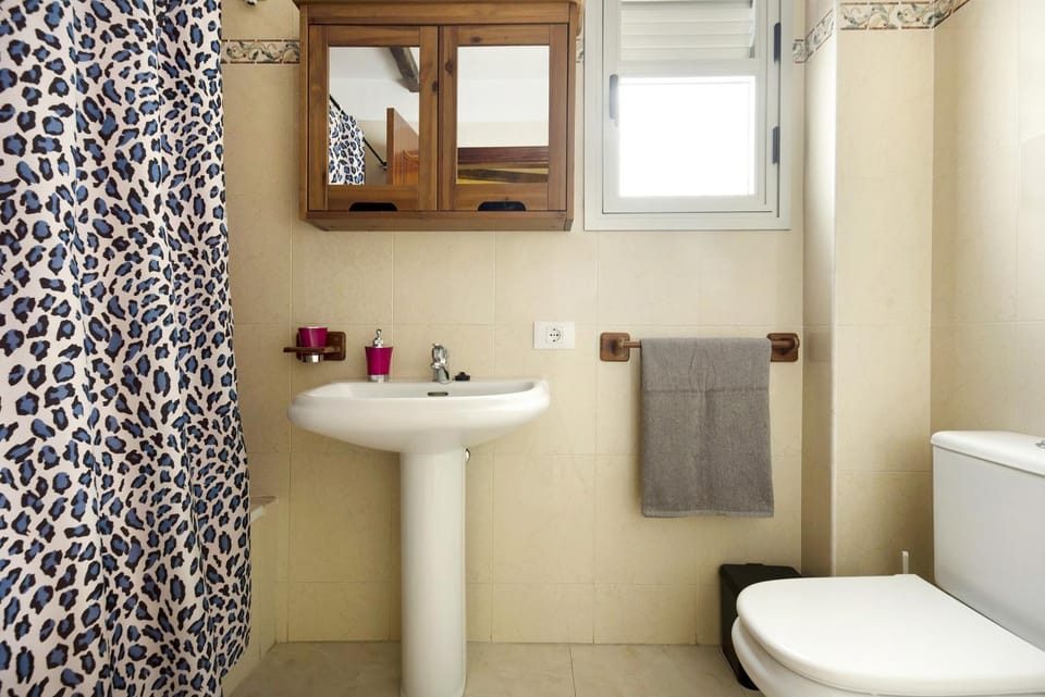Bathroom, Living room