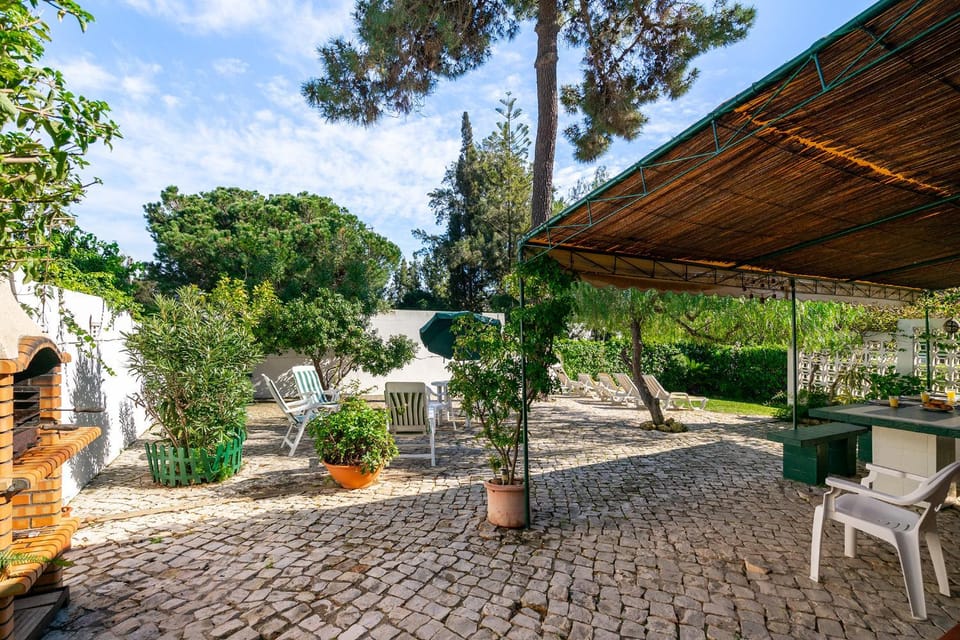 BBQ facilities, Garden