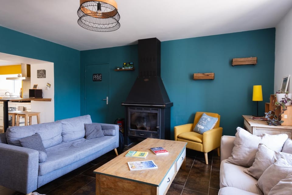 La PlooZ - Chambres, Dortoirs & Océan Bed and Breakfast in Finistere