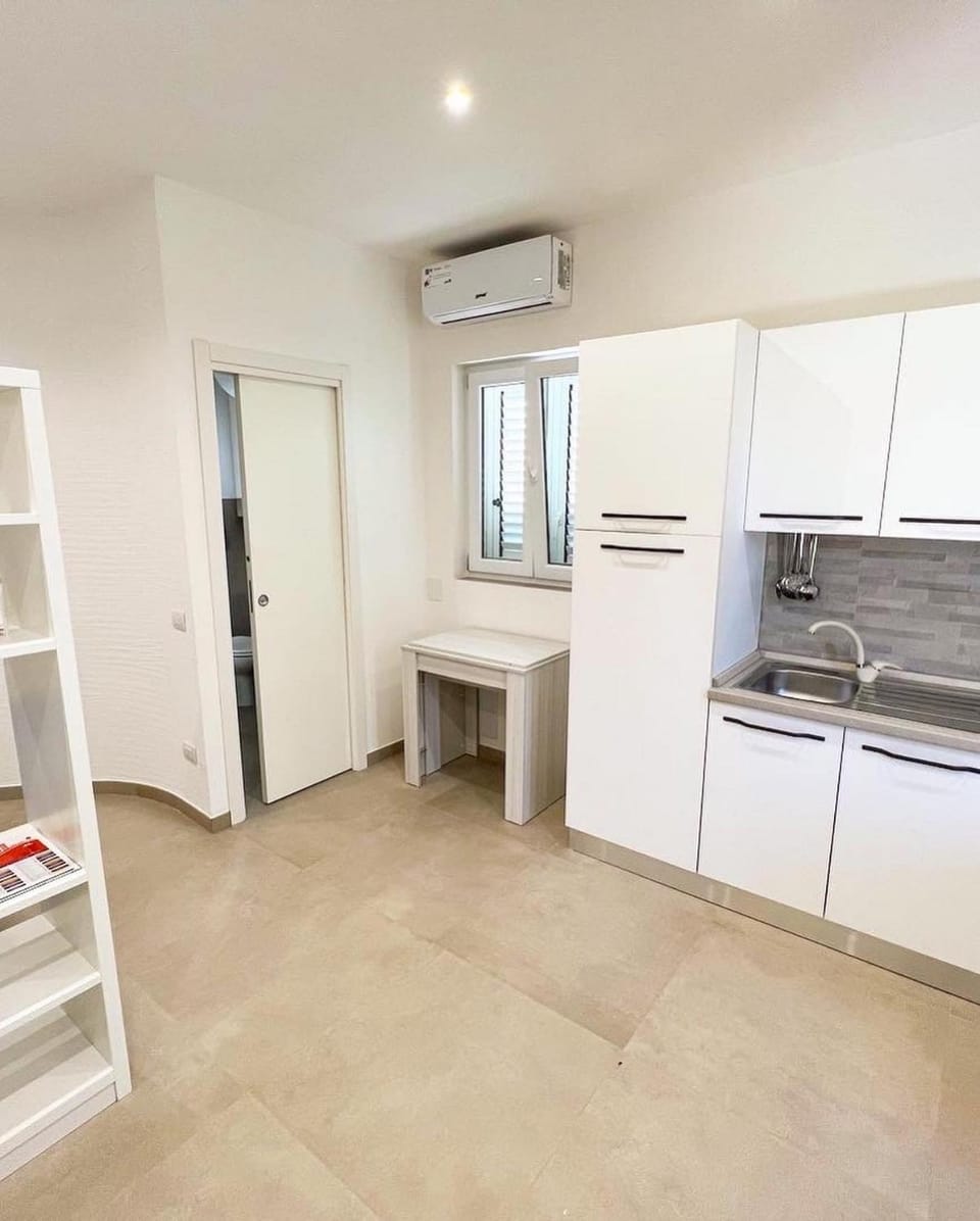 Living room, kitchen, kitchen