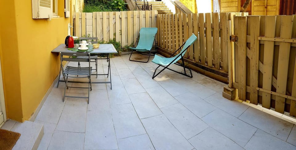Patio, Balcony/Terrace