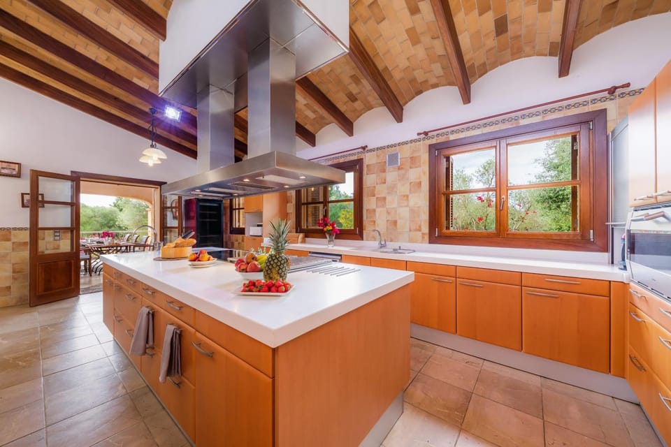 Property building, Kitchen or kitchenette, Living room