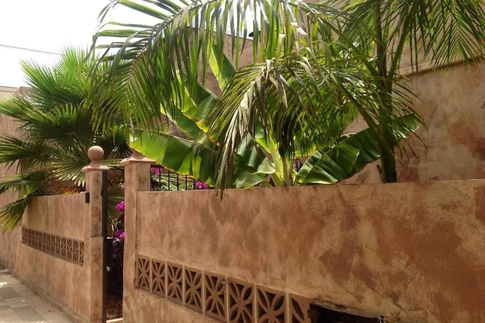 Facade/entrance, Garden