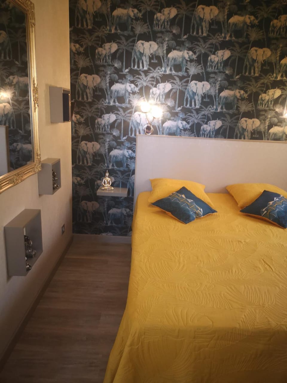 Chambre La Palmeraie village naturiste Bed and Breakfast in Agde
