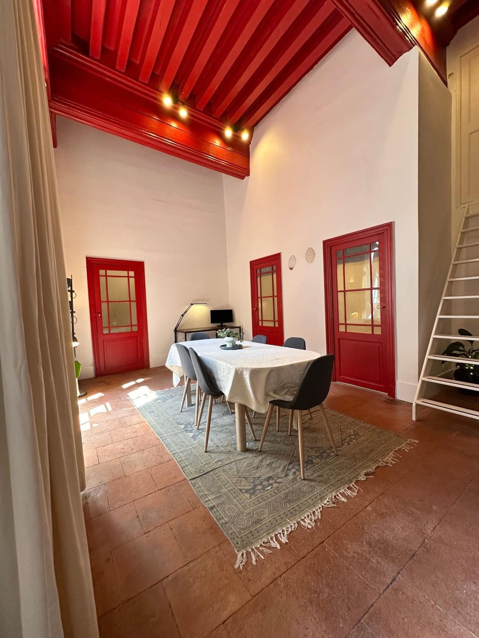 Living room, Seating area, Dining area