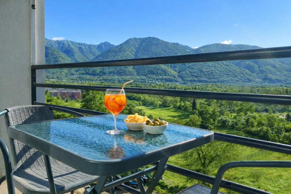 Natural landscape, View (from property/room), Drinks