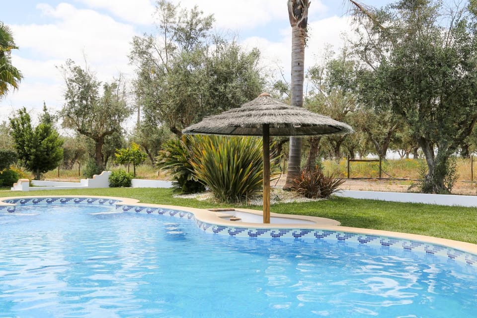 Off site, Garden, Swimming pool