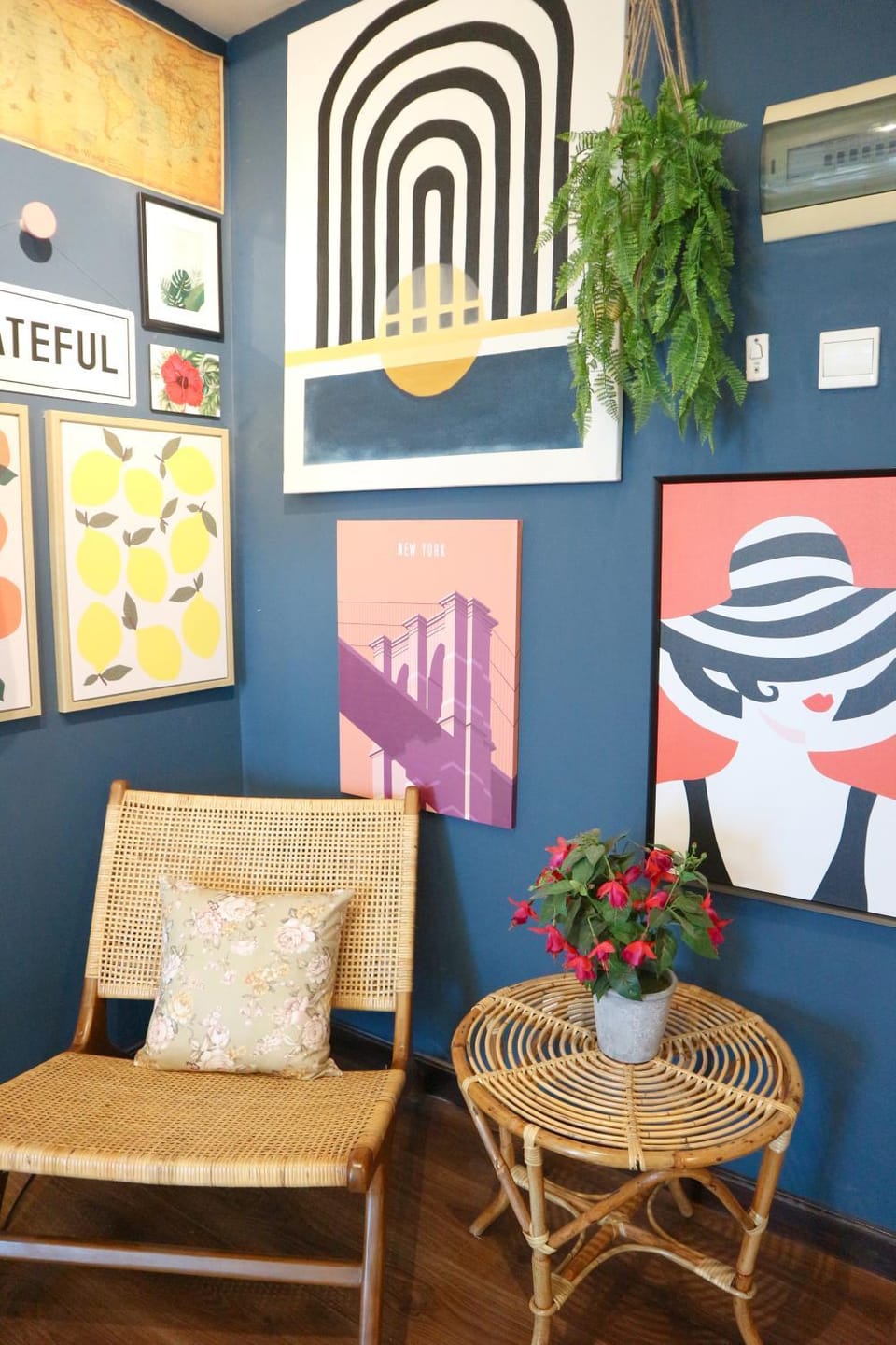 Living room, Seating area