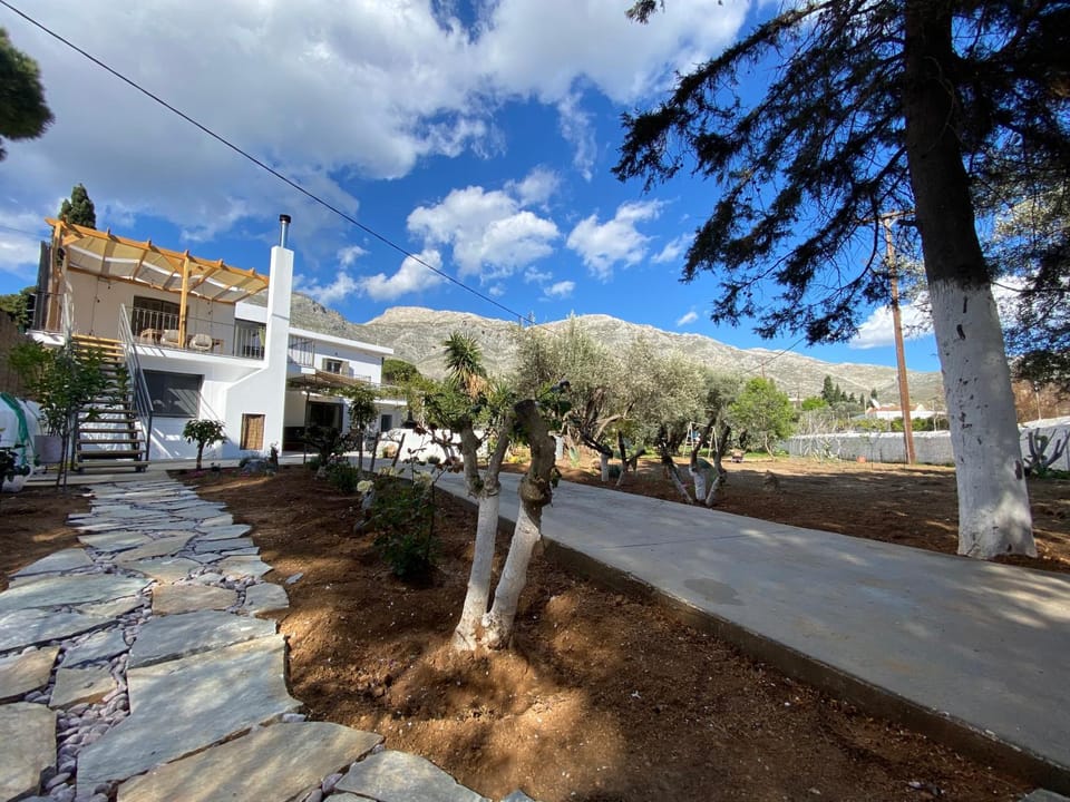 Property building, Spring, Day, Natural landscape, Mountain view