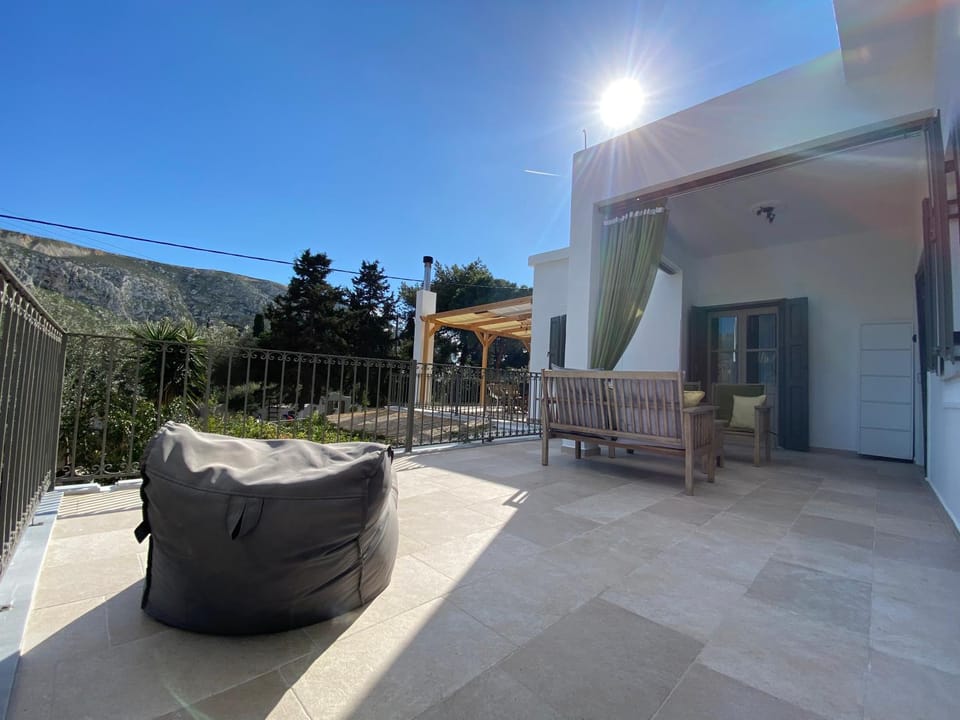 Property building, Day, View (from property/room), Balcony/Terrace, Seating area