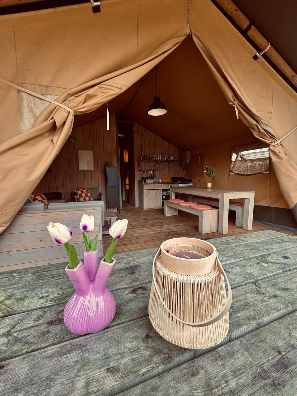 Glamping Holten luxe safaritent 1 Luxury tent in Holten