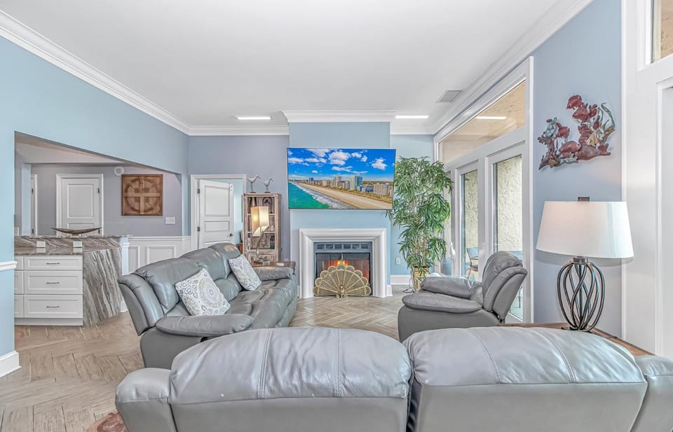 Penthouse Luxury Oceanfront Condo 3 Bedrooms 3 Bathrooms Ocean Dunes Tower 1 Unit 4155 House in Myrtle Beach