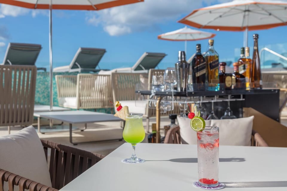 Lounge or bar