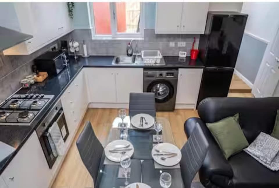 Kitchen or kitchenette, Living room, Dining area, dishwasher, oven, stove