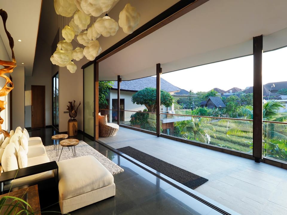 Natural landscape, Balcony/Terrace, Living room, Photo of the whole room, Seating area, Bedroom