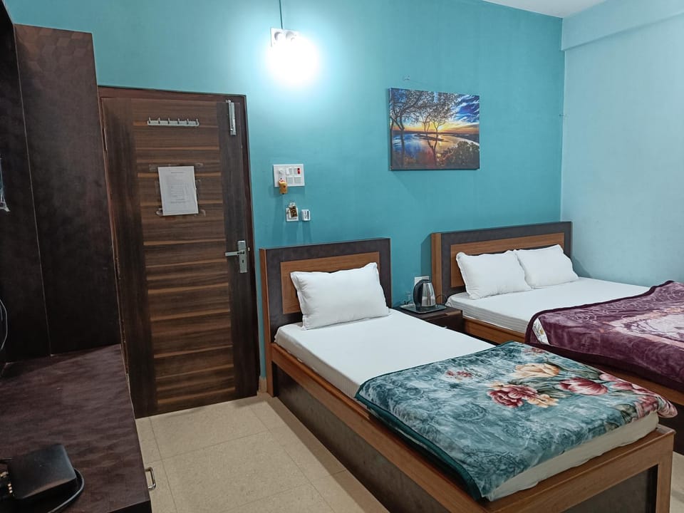 Hotel Vrindavan Palace Hotel in West Bengal