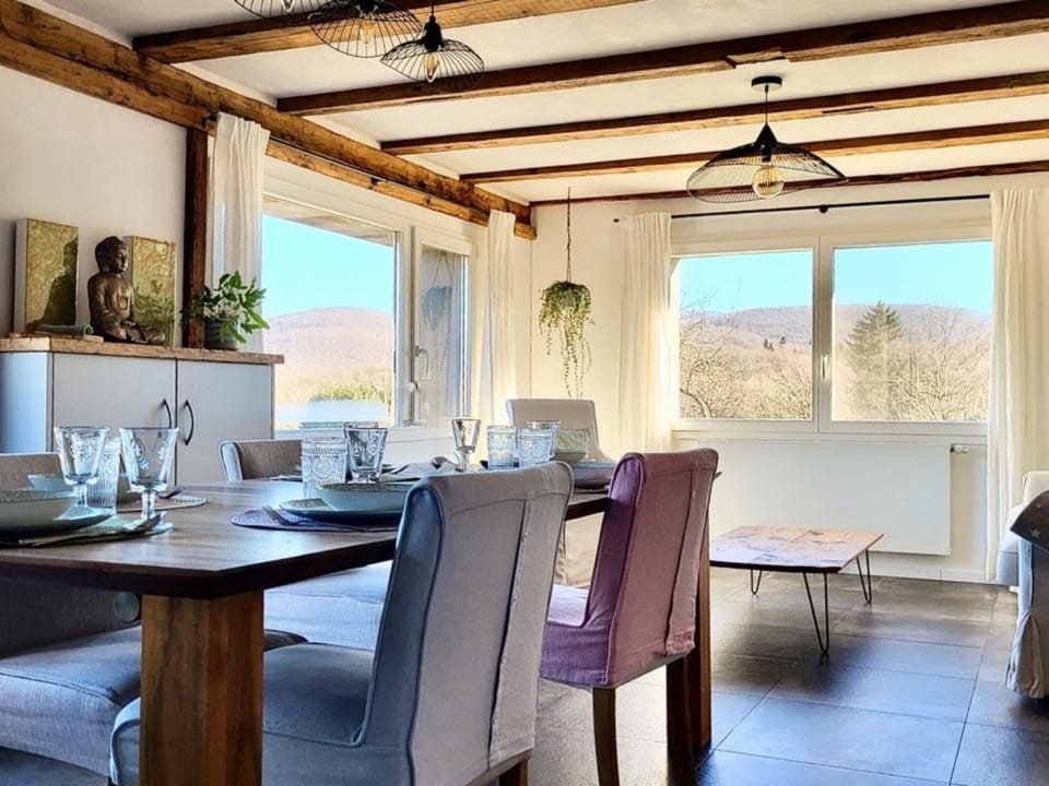 Living room, Seating area, Dining area