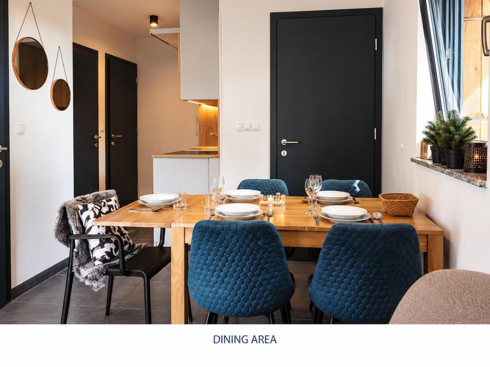 Golte SkiCenter App - SKI IN & SKI OUT & Mountain View Apartment in Slovenia