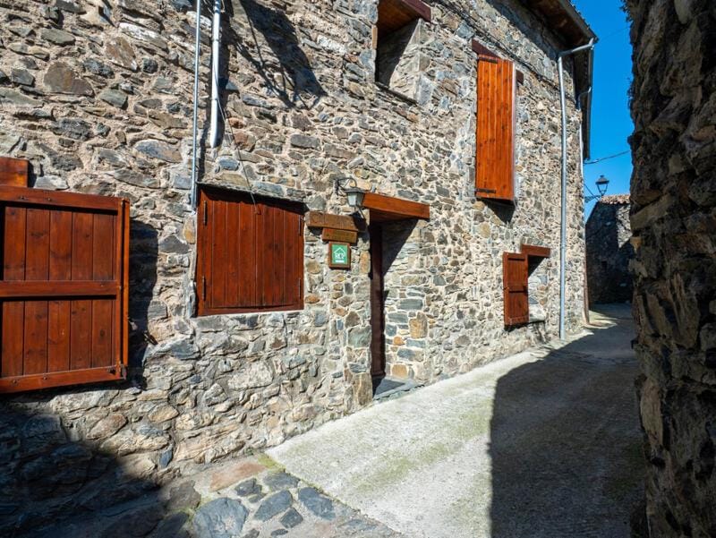 Apartament rural per a 2 · Pardines House in Ripollès