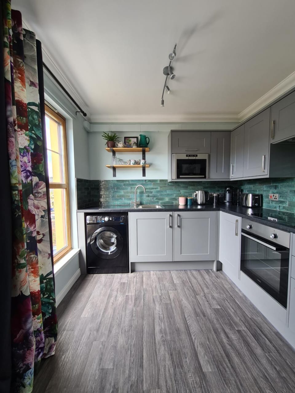 Coffee/tea facilities, Kitchen or kitchenette