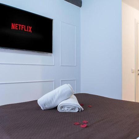TV and multimedia, Photo of the whole room, towels