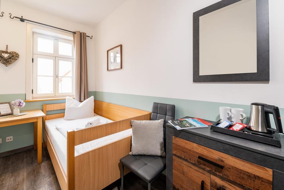 Bed, Coffee/tea facilities