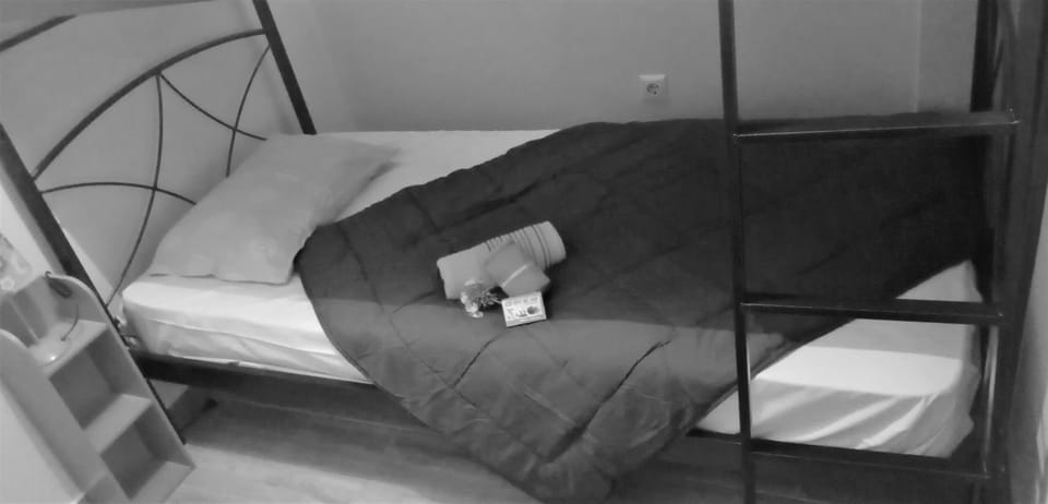 Bed, Bedroom, bunk bed