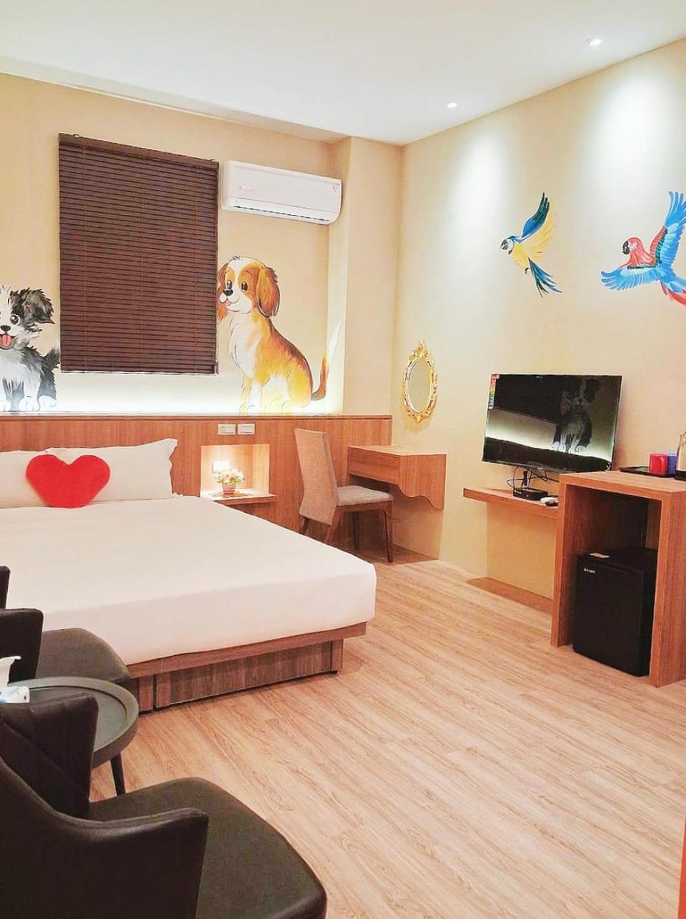 TV and multimedia, Photo of the whole room