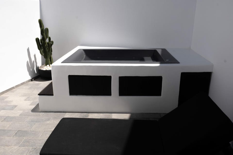 Mazera Boutique Hotel Hotel in Mykonos, Mikonos 846 00, Greece