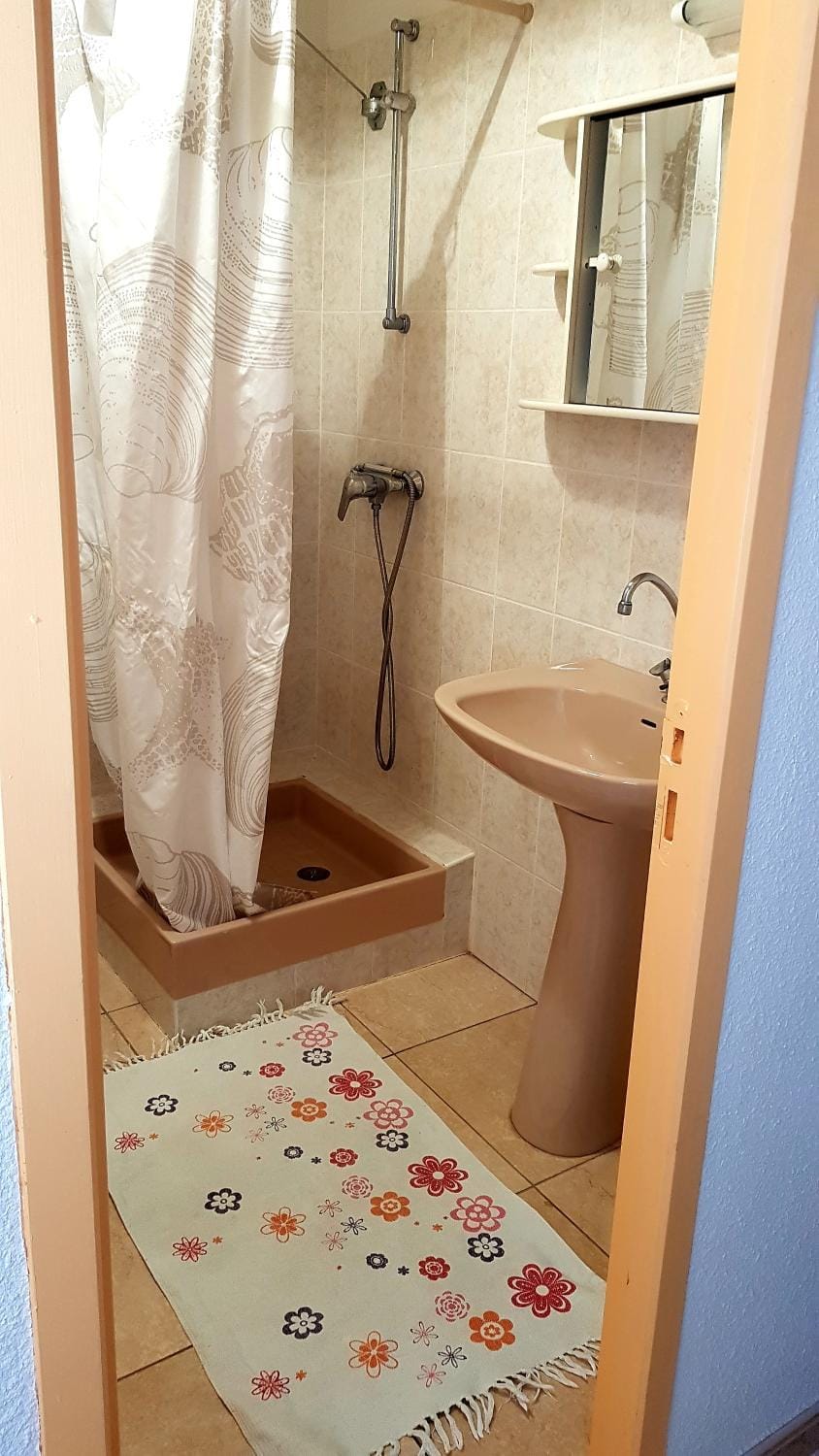 Shower, Bathroom