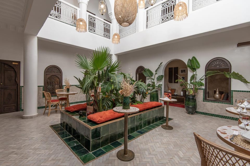 Patio, Restaurant/places to eat