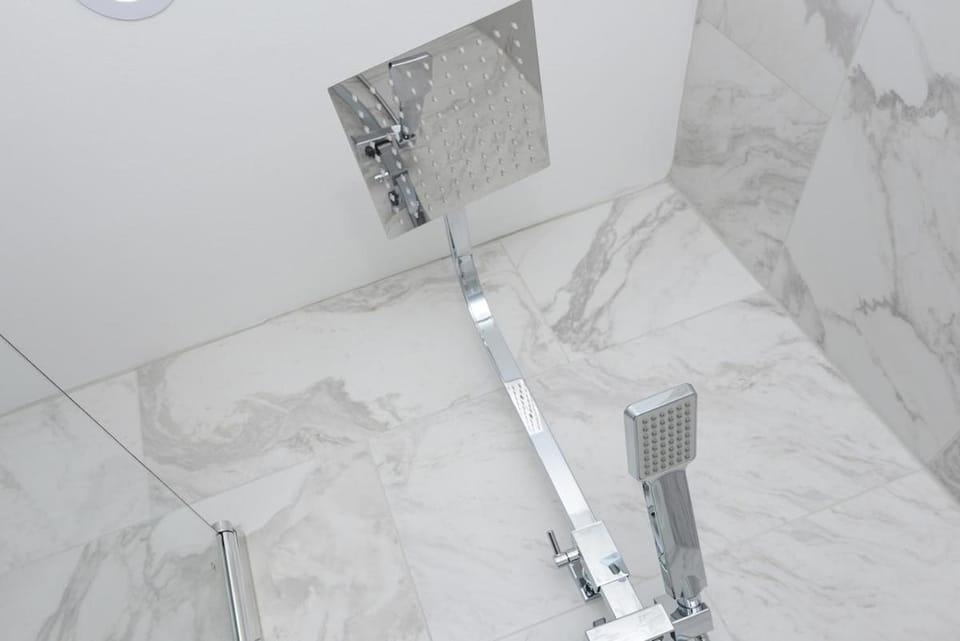Adbolton House Apartments - Sleek, Stylish, Brand New & Low Carbon Apartment in Newark and Sherwood District