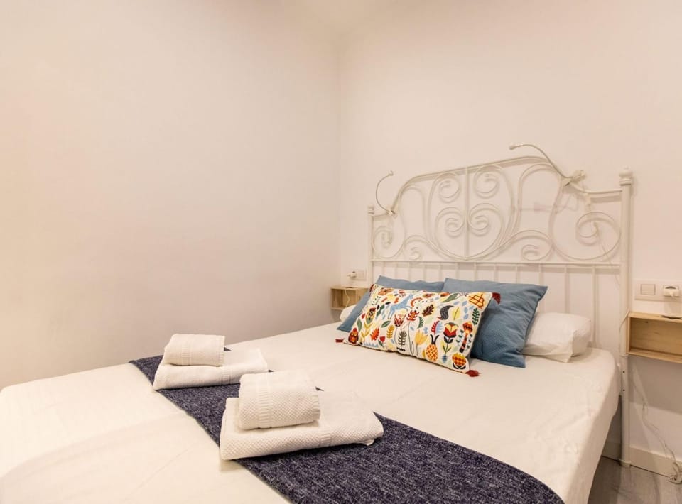 Pere Serafi 2 bedroom apartment Apartment in Barcelona