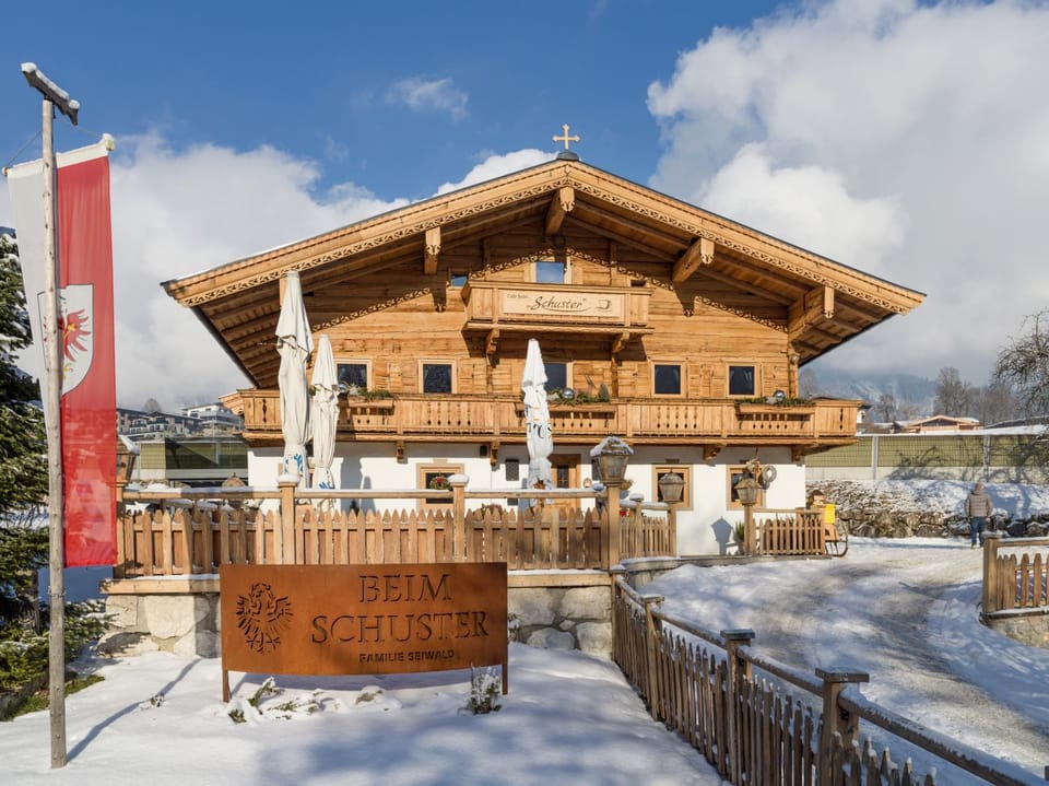Property building, Natural landscape, Winter