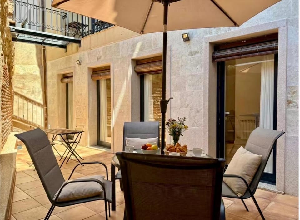 Patio, Balcony/Terrace