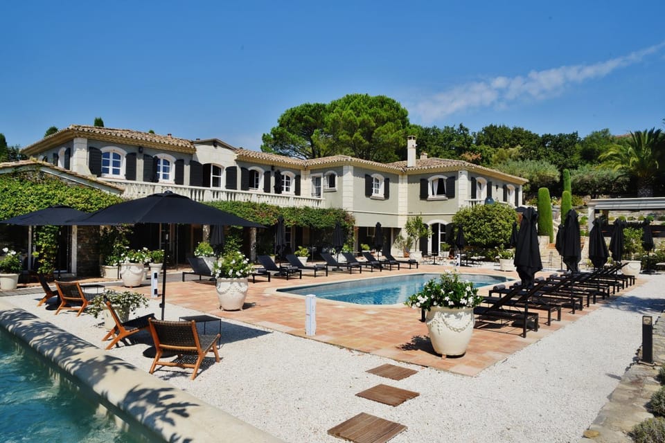 Property building, Patio, Swimming pool