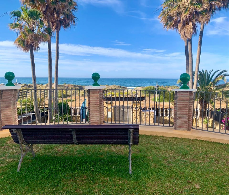 Tu casa en primera línea de playa de Marbella Apartment in Marbella