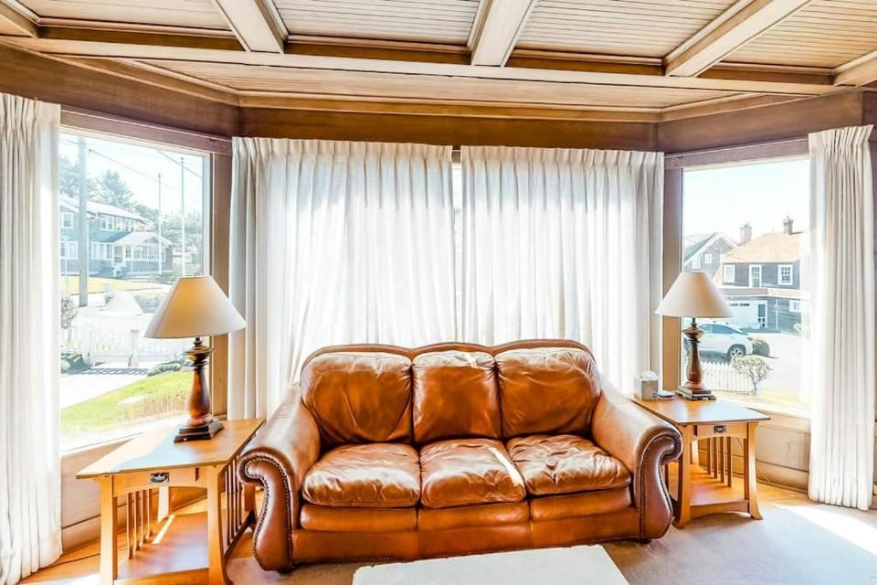 Gearhart Classic Vacation Rental House in Gearhart