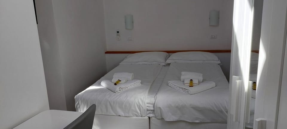 CASA LUIGIA ROOMS MTB in FINALBORGO Bike room Bed and Breakfast in Finale Ligure