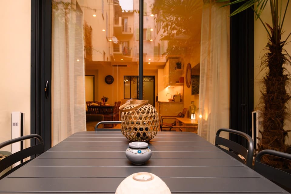 Inner courtyard view