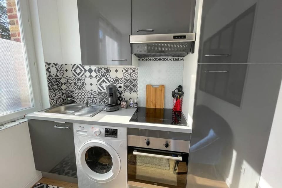 Studio NETFLIX Unique Amiens Apartment in Amiens
