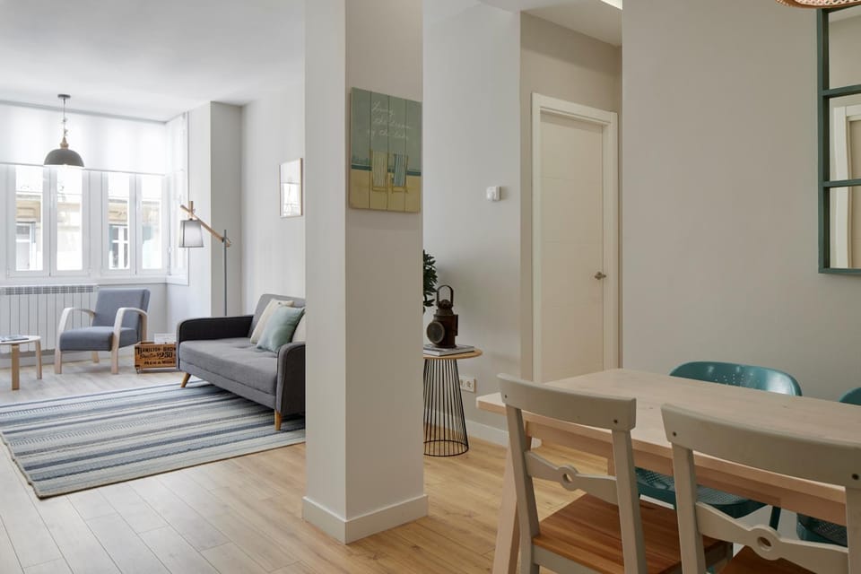 CONCHA SUITE Brand NEW & Style Apartment in San Sebastian