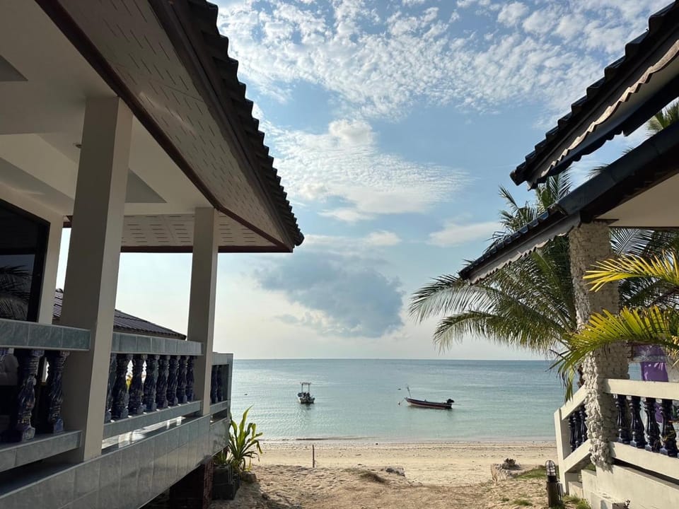 Euphoria Bungalow Resort in Ko Pha-ngan Sub-district
