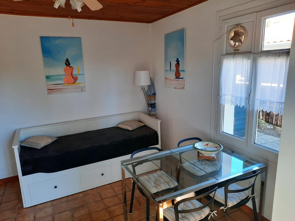 Charmant T2 avec jardin privé, proche centre et plages de Capbreton - FR-1-239-632 Apartment in Capbreton