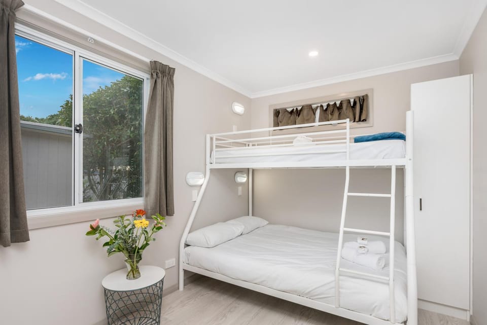 bunk bed