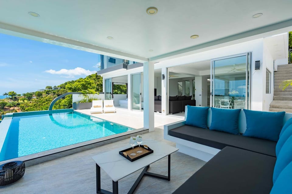 Patio, Day, View (from property/room), Balcony/Terrace, Living room, Seating area, Pool view, Swimming pool, sunbed
