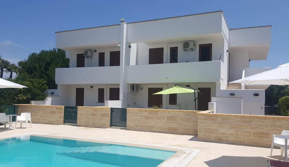 Property building, Swimming pool